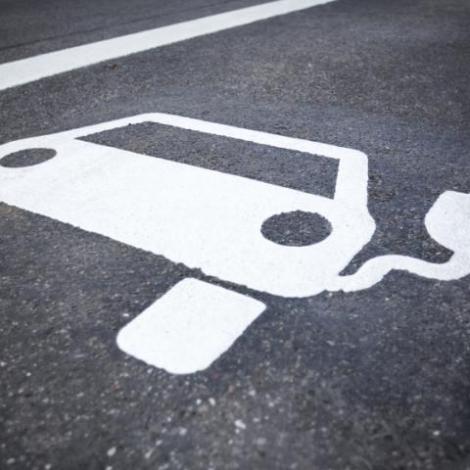 Demain tous en voiture électrique ? Des freins restent à lever