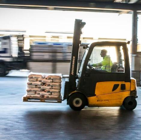 Supply Chain_Square