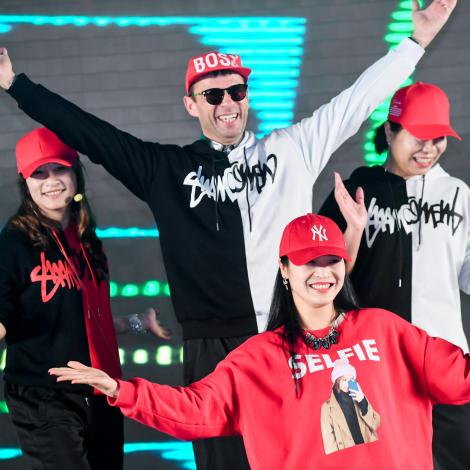 Danse Show China_Square
