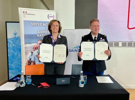 Saint-Gobain France signe une convention de partenariat avec la Garde nationale pour faciliter la mobilisation des collaborateurs réservistes